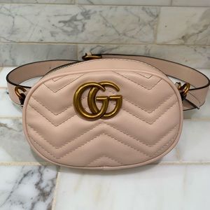 Bootleg Gucci fanny pack